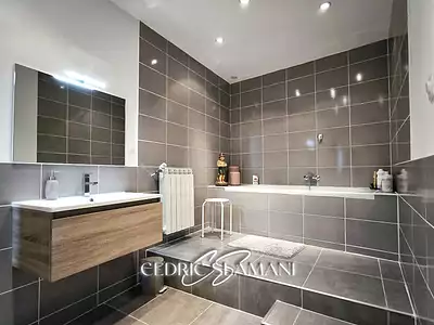 Maison, 195 m²