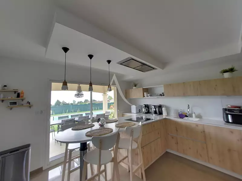 Maison, 148 m²