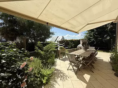 Maison, 215 m²
