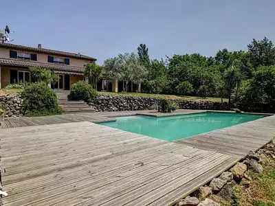 Maison, 187 m²