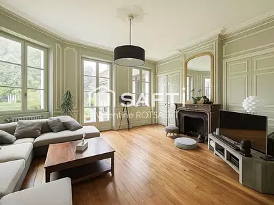 Maison, 590 m²