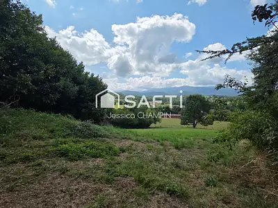 Terrain, 1 800 m²