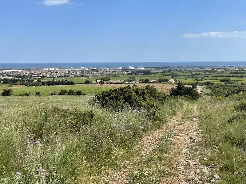 Terrain, 52 630 m²