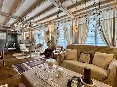 Maison, 1 300 m²