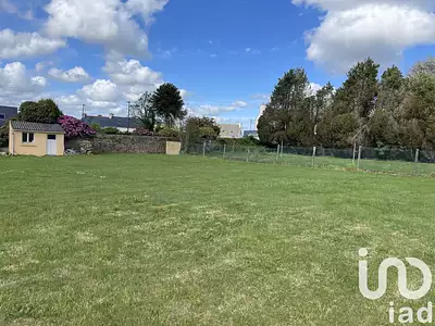 Terrain, 700 m²