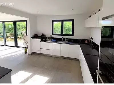 Maison, 164 m²
