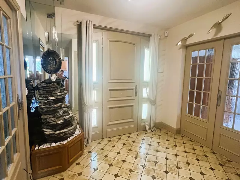 Maison, 204 m²