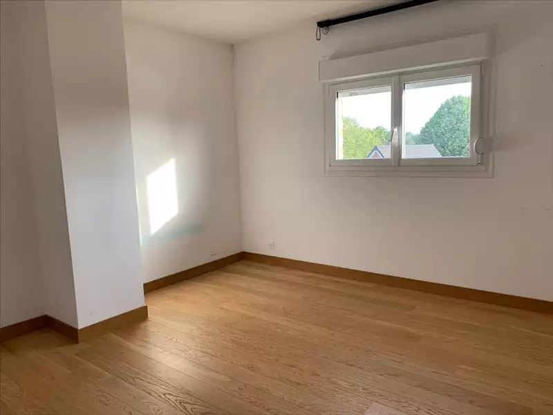 Immeuble, 654 m²