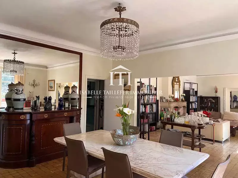 Maison, 280 m²
