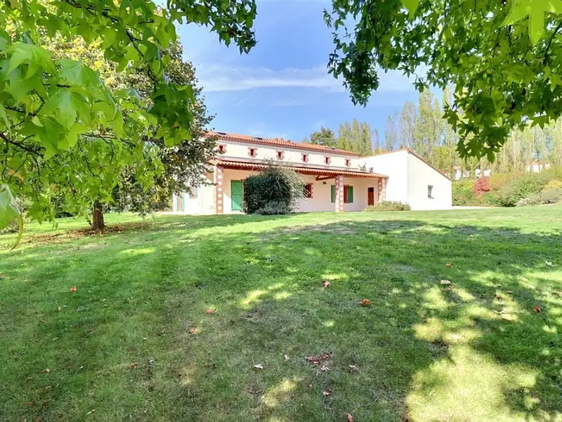 Maison, 205 m²
