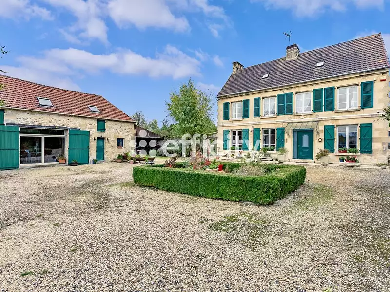 Maison, 165 m²