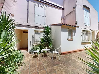 Immeuble, 120 m²