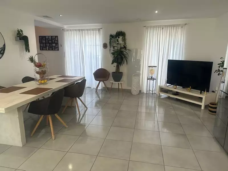 Maison, 83 m²