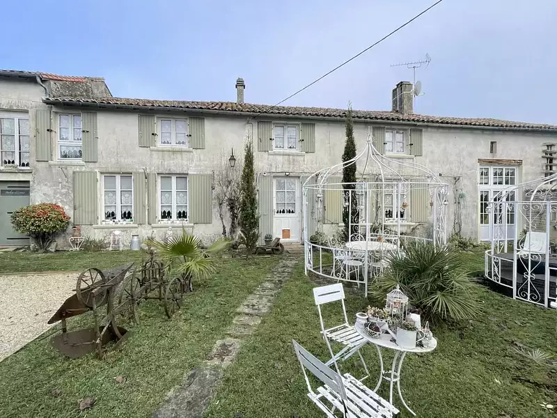 Maison, 155 m²