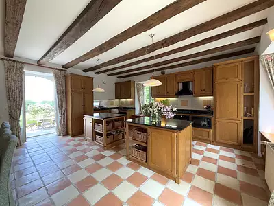 Maison, 243 m²