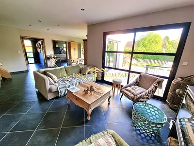 Maison, 165 m²