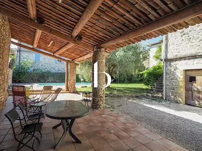 Maison, 260 m²