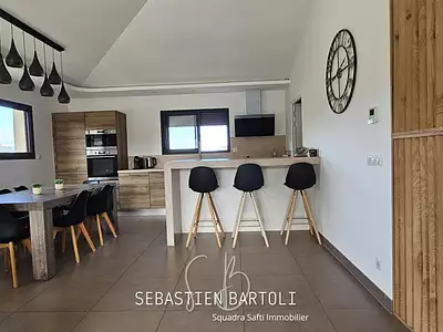 Maison, 184 m²
