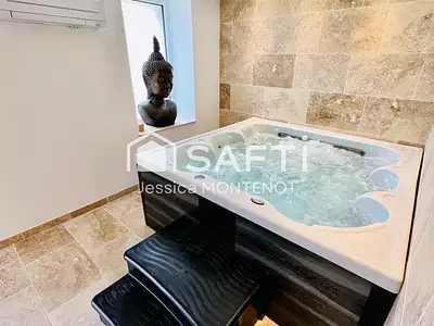 Maison, 180 m²