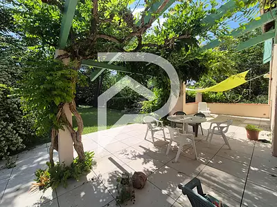 Maison, 220 m²