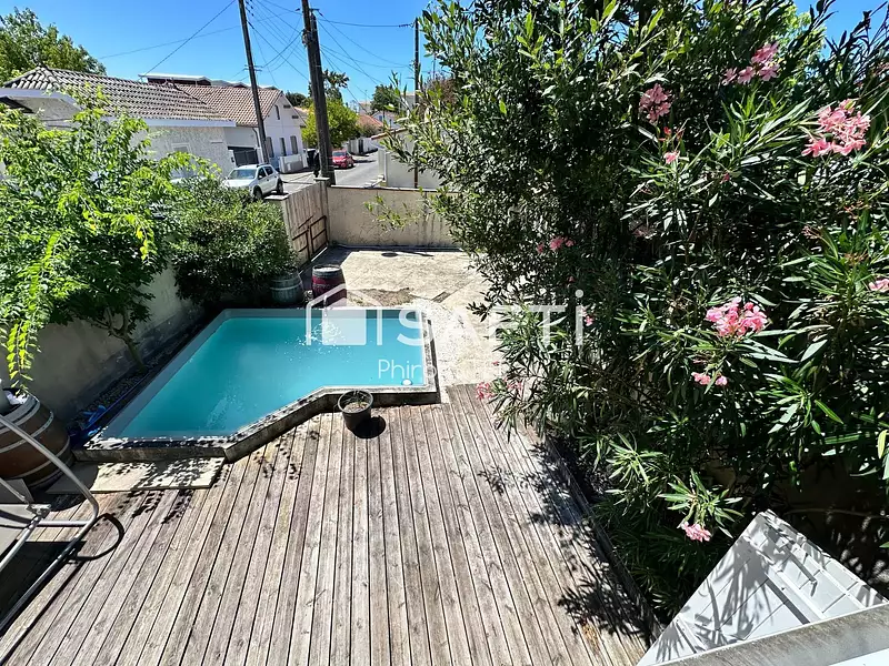 Maison, 163 m²