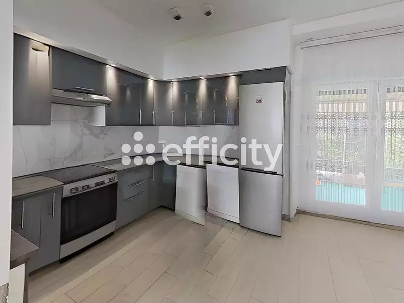 Maison, 210 m²