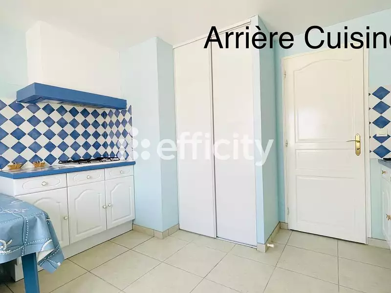 Maison, 156 m²