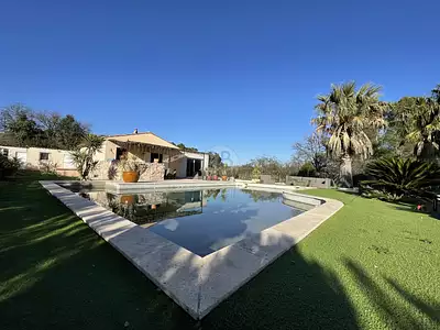 Maison, 167 m²