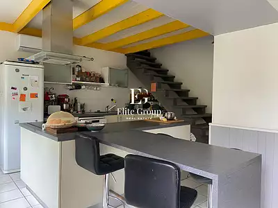 Maison, 220 m²