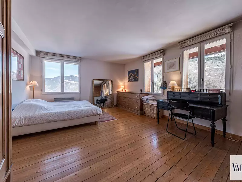 Maison, 250 m²