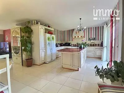 Maison, 117 m²