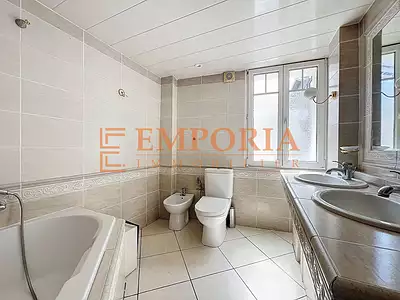Maison, 168 m²
