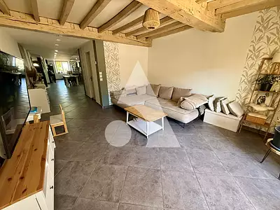 Maison, 232 m²