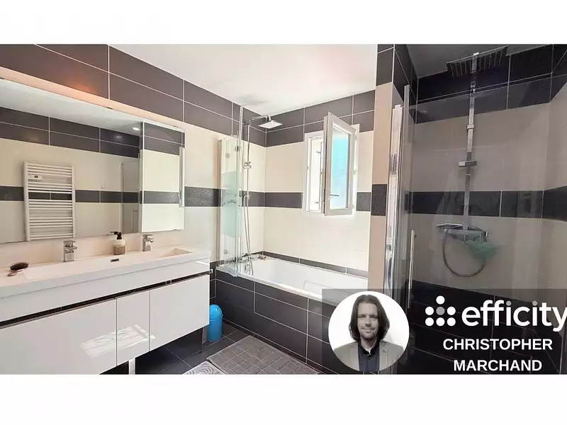 Maison, 210 m²