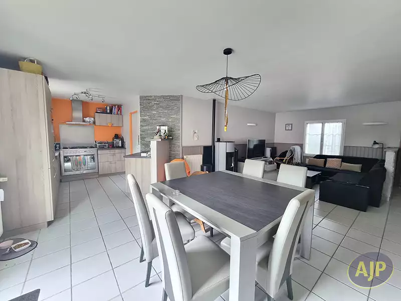 Maison, 100,76 m²