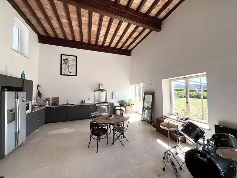 Maison, 245 m²