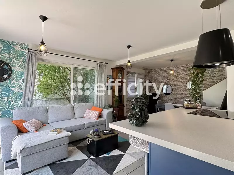 Maison, 94 m²
