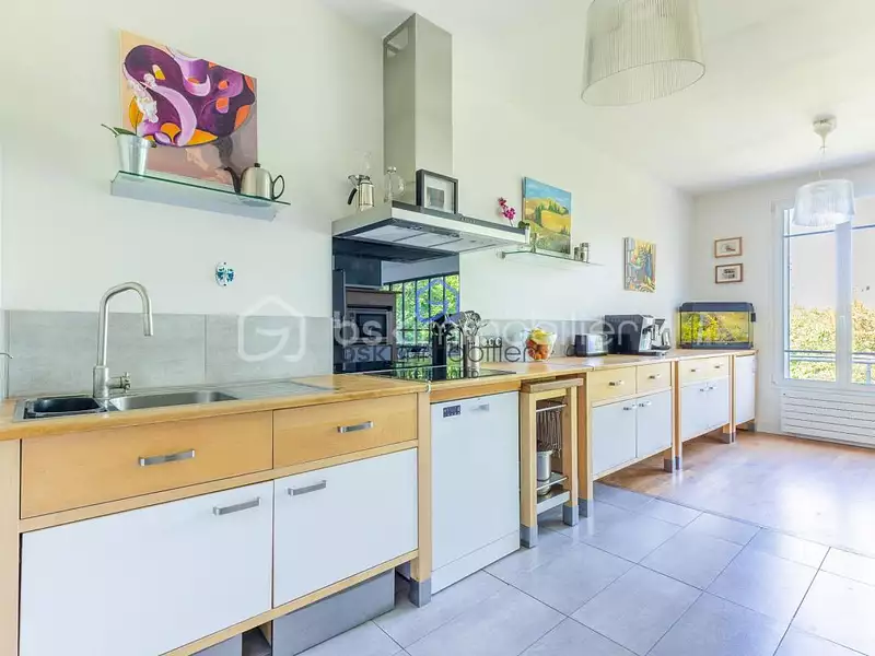 Maison, 318 m²