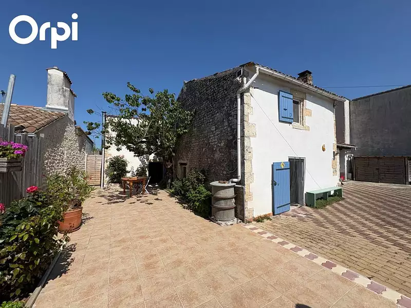 Maison, 99 m²