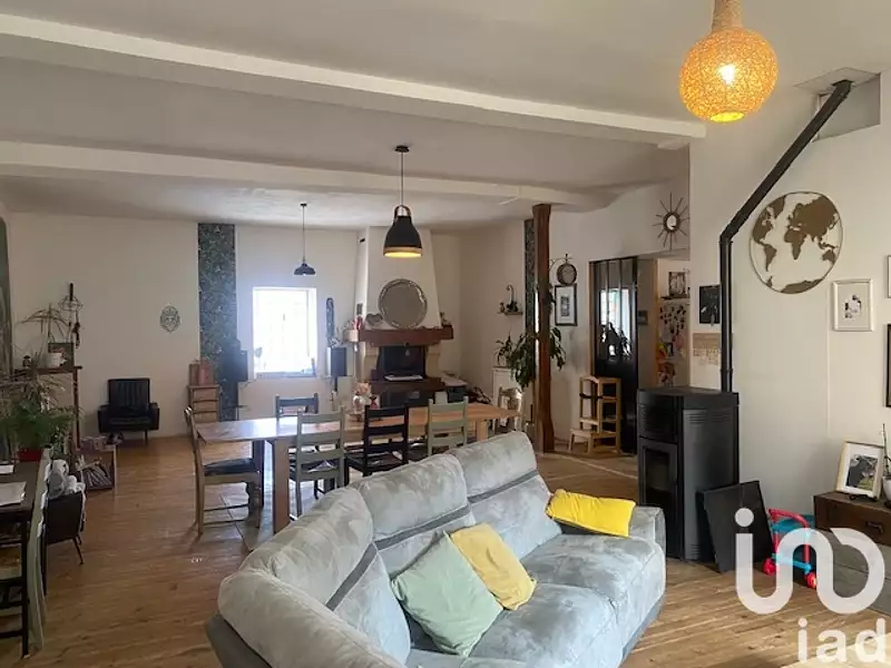 Maison, 196 m²
