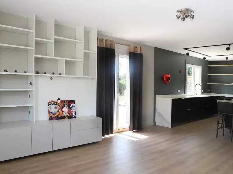 Maison, 180 m²