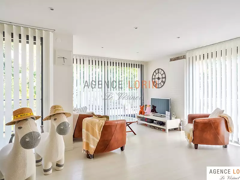 Maison, 270 m²