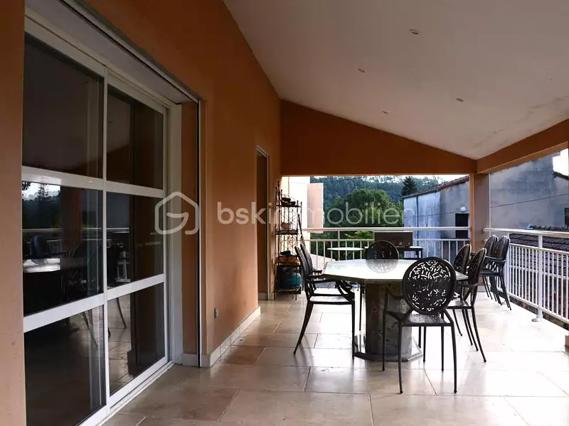 Maison, 132 m²