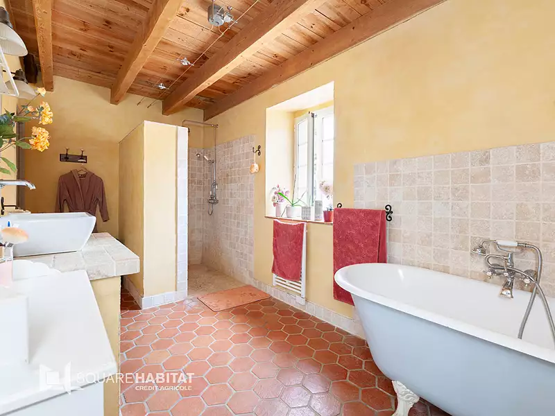 Maison, 232 m²