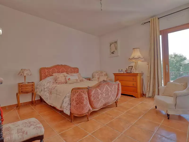 Maison, 254 m²