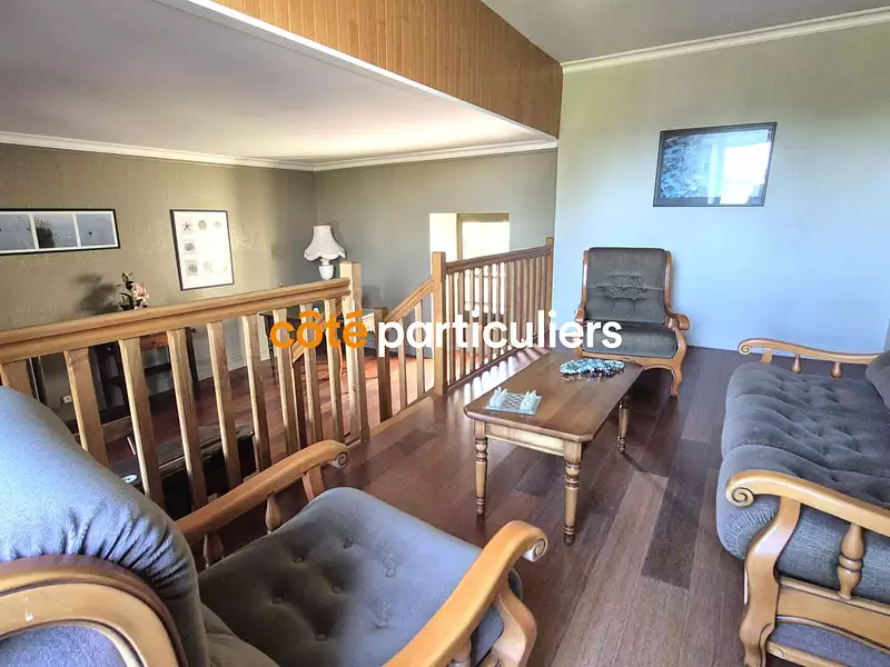 Maison, 230 m²
