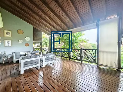 Maison, 211 m²
