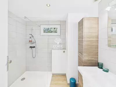 Maison, 325 m²