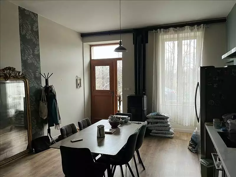 Maison, 210 m²