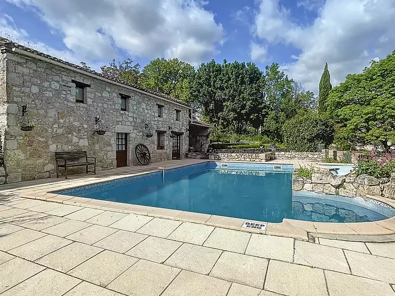 Maison, 400 m²